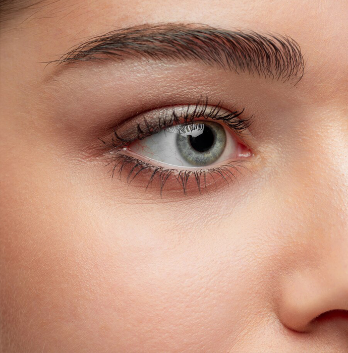 what are the advantages of an eyebrow transplant